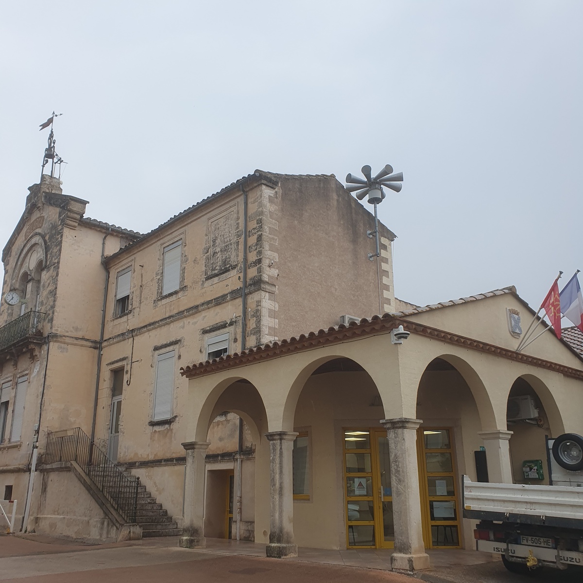 Belarga_mairie.jpg