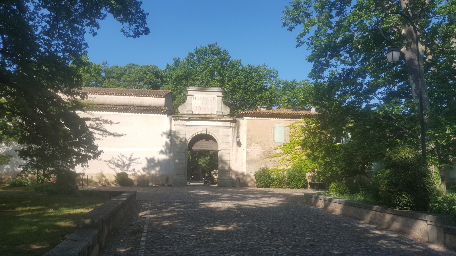 Porte d'entrée de Villeneuvette